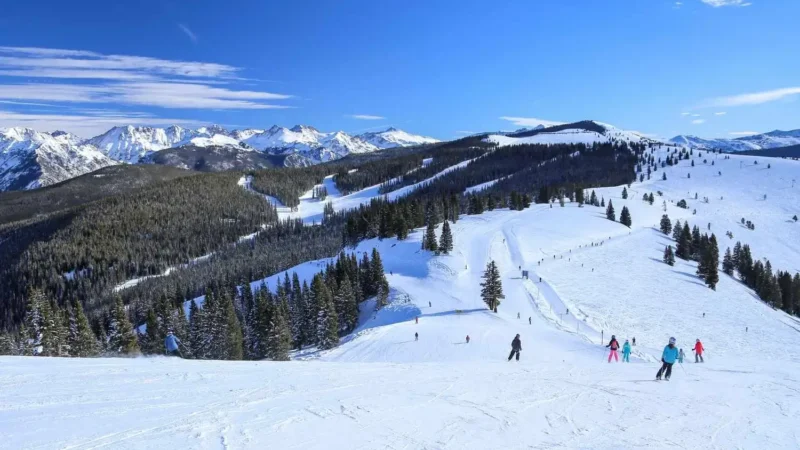 Colorado transforma sus valles alpins en polos turísticos fuera de la temporada invernal